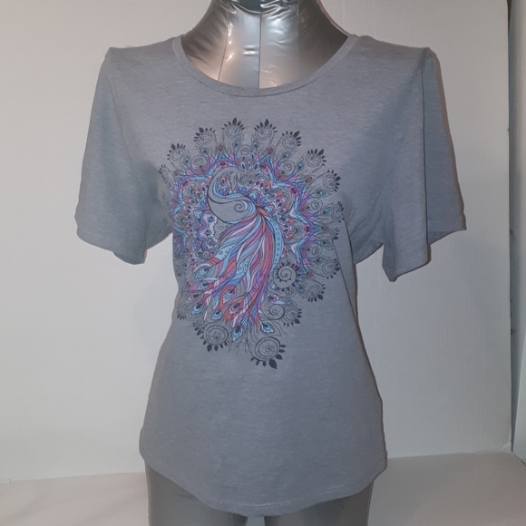 SALE!! Peacock mandala tshirt xxl - Picture 2 of 5